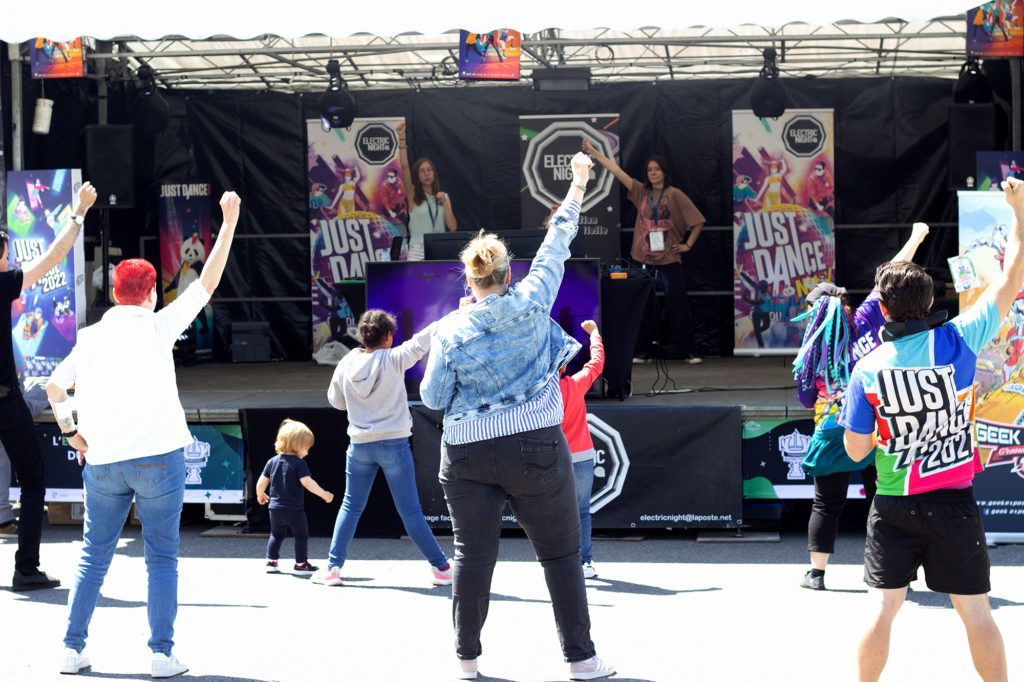 Thonon Gaming Fest - joueurs just dance gaming