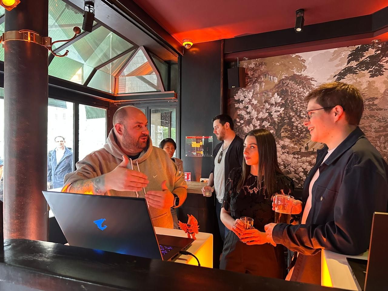 Invité test nouveau PC Aorus dans un événement gaming privé
